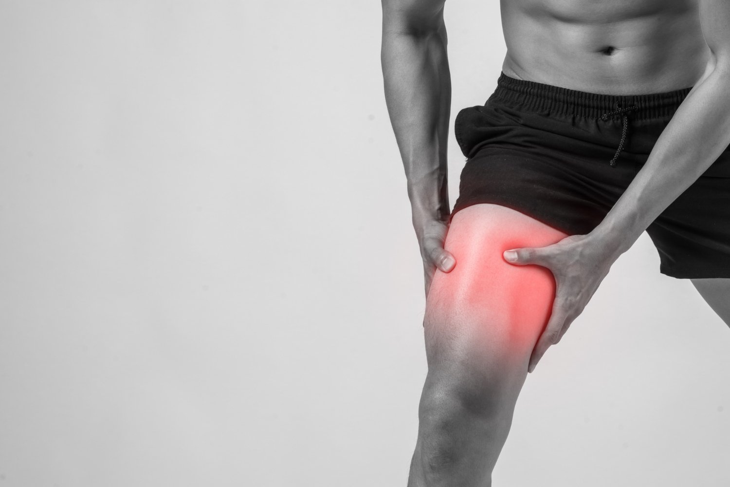 Cadence Hydration: Stop Muscle Cramps and Recover Efficiently Runner experiencing severe quadricep muscle cramp pain